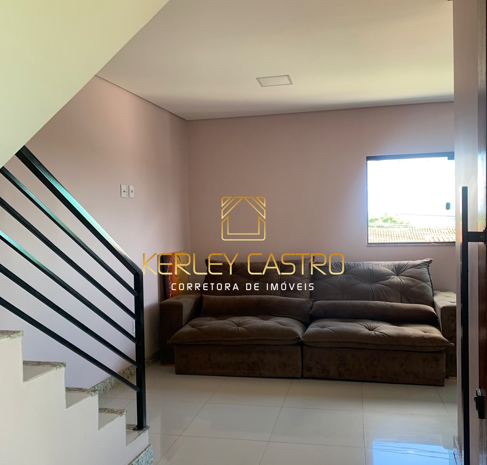 ALUGO APTO DUPLEX "MOBILIADO" NO BAIRRO SÃO JOÃO, em Sete Lagoas, MG